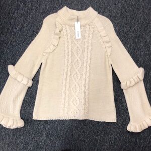 Women’s BB Dakota cream color sweater, small, NWT